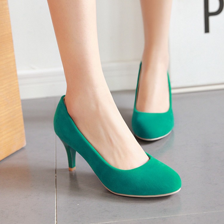 Minimalist Slip-On Flat Shoes with Mid Heel and Round Toe