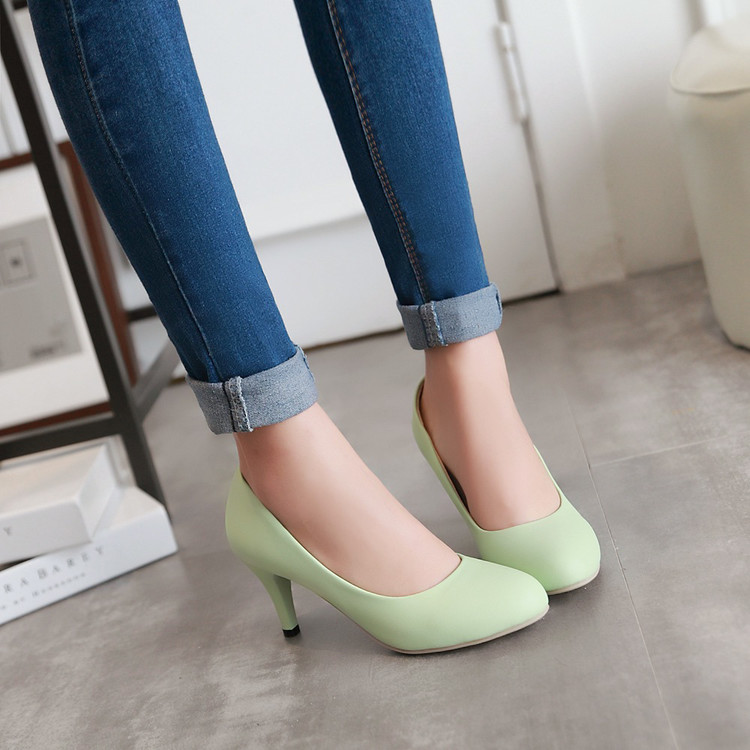 minimalist-slip-on-mid-heel-pumps-for-women_3 Minimalist Slip-On Mid Heel Pumps for Women