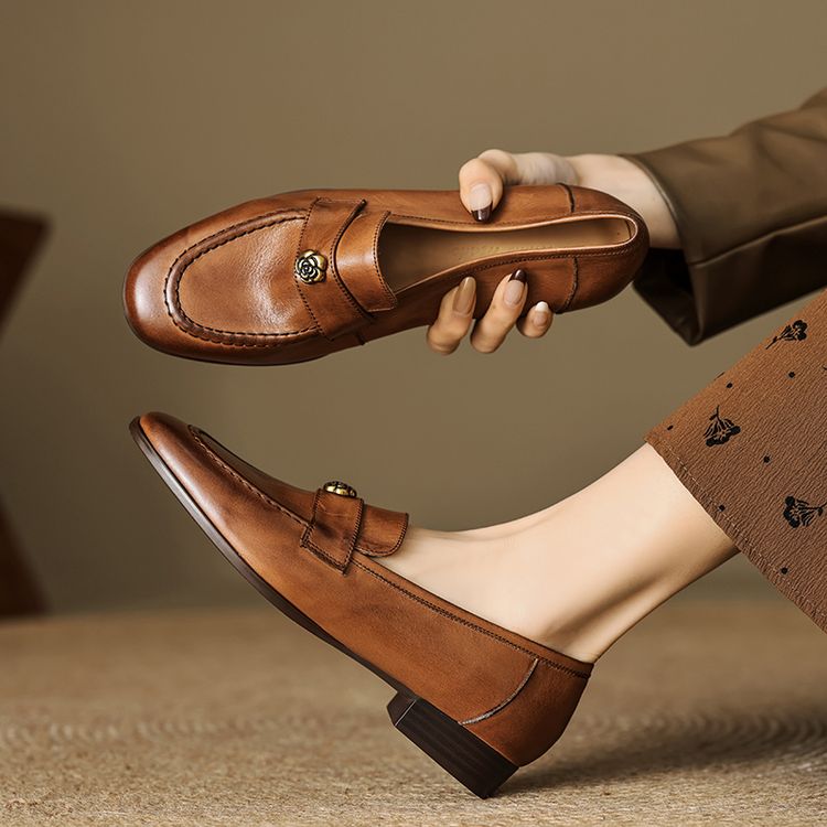 Women's Leather Loafers with Low Chunky Heel and Metal Detail - Style m.html