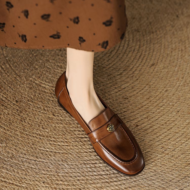 Women's Leather Loafers with Low Chunky Heel and Metal Detail - Style m.html